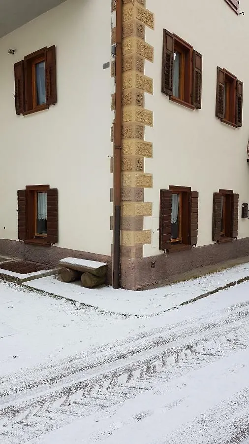 Casa Di Chiara Lägenhet Padola 0*,